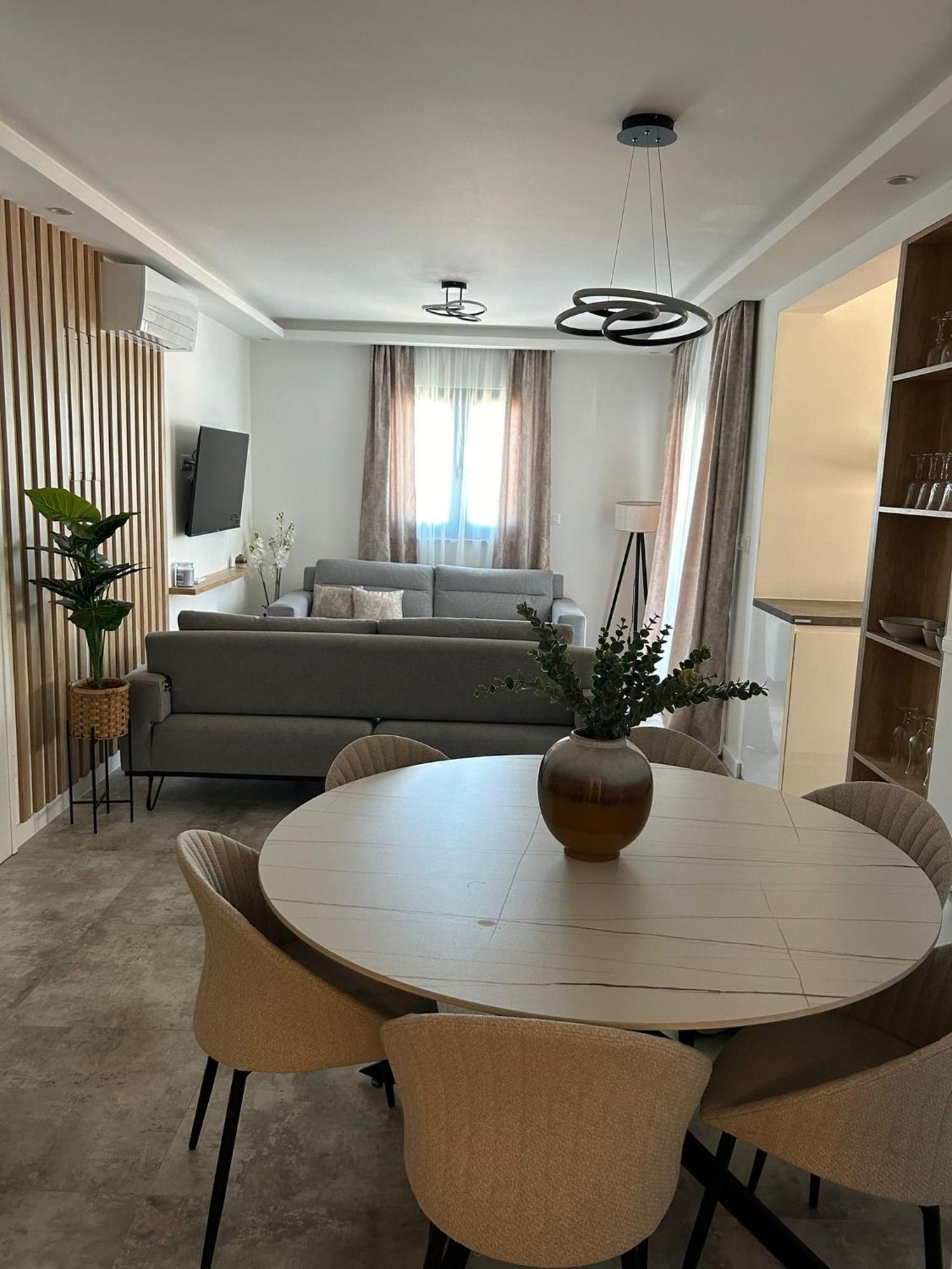 Apartments L-A-M بودْسْتغانا المظهر الخارجي الصورة